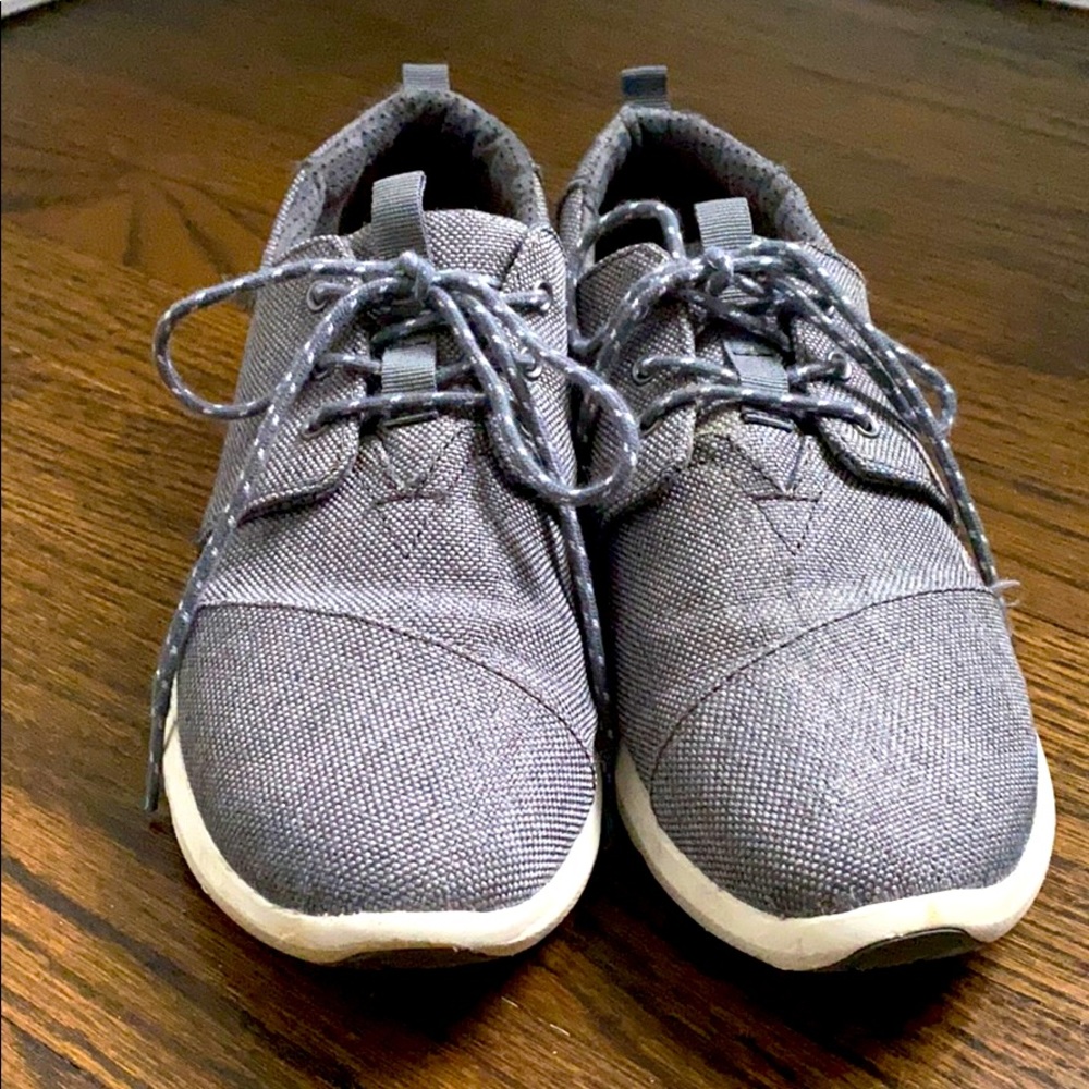 Tom’s Sneaker